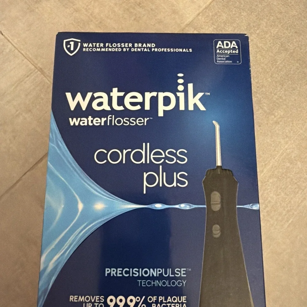 Waterpik Cordless Plus Water Flosser Rechargeable WP-462 BLACK NEW in box unopen
